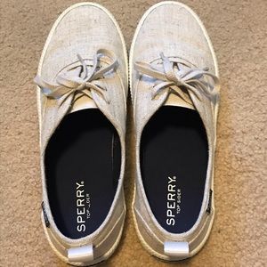 Sperry Women’s Crest Knot Hemp Sneaker